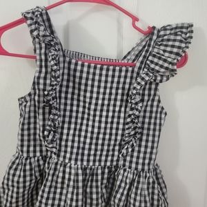 Black and white chekerd shirt